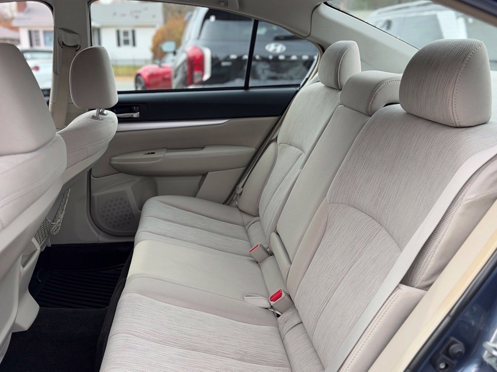 Used 2013 Subaru Legacy 2.5i Premium AWD/4WD image 6