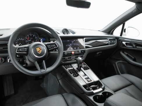 New 2026 Porsche Macan AWD/4WD image 13