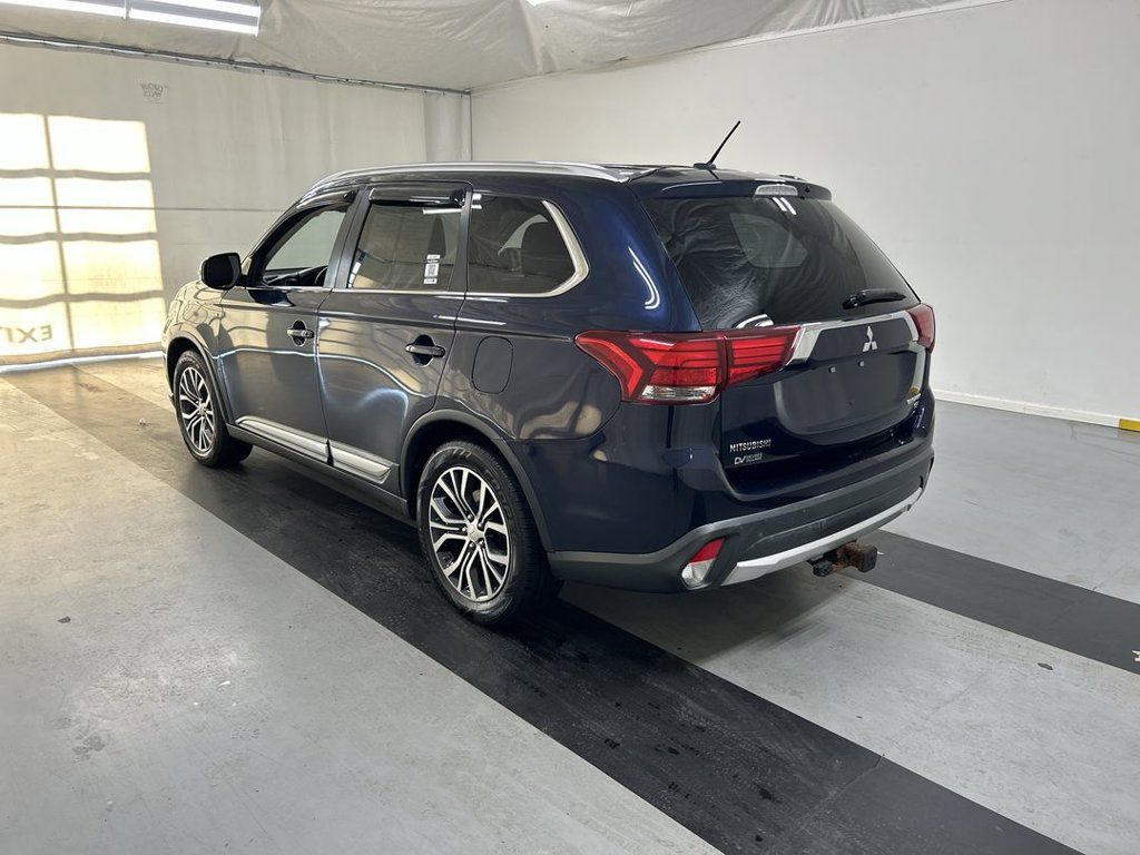 Used 2016 Mitsubishi Outlander GT AWD/4WD image 8