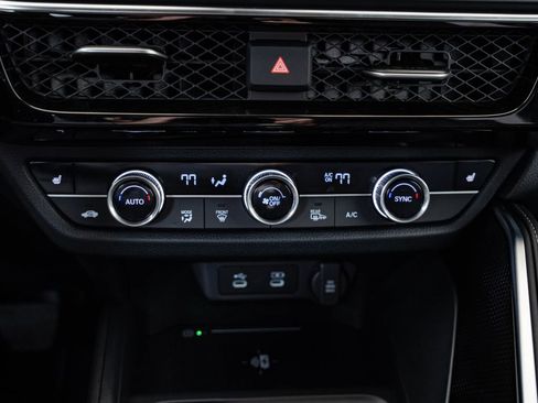 Used 2025 Acura ADX AWD image 35