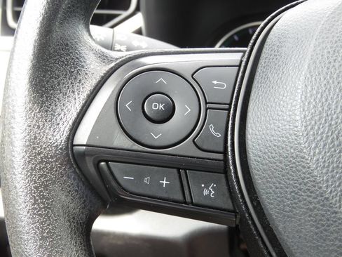 Used 2022 Toyota RAV4 XLE AWD/4WD image 20
