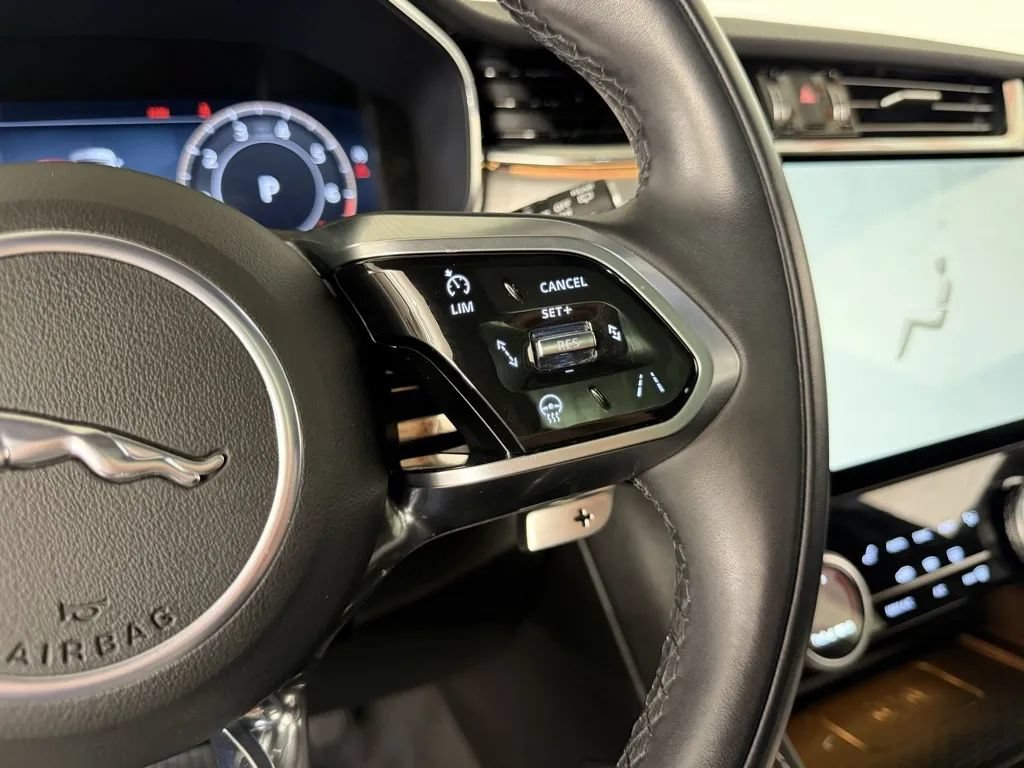 Used 2024 Jaguar F-PACE R-Dynamic S AWD/4WD image 21