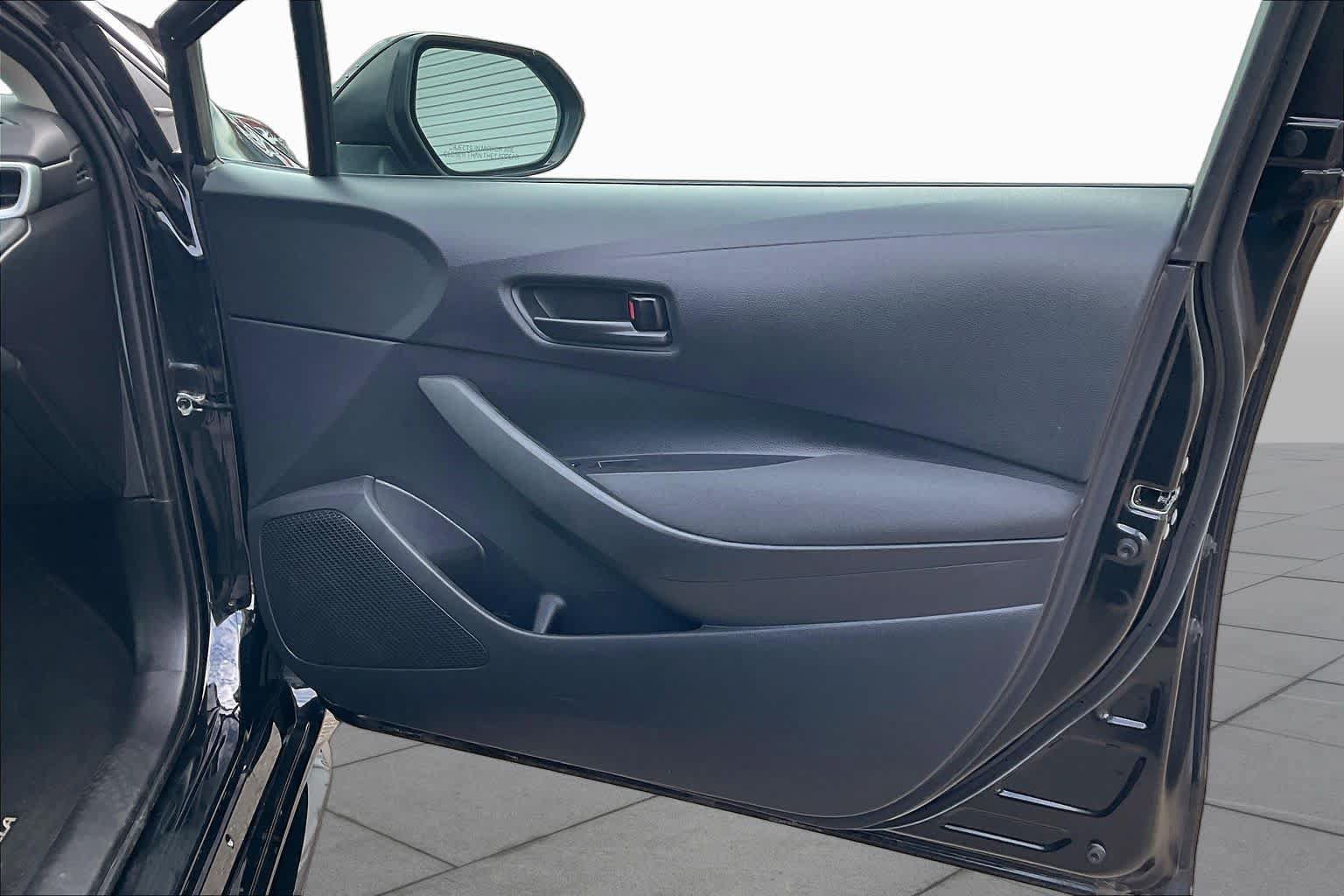 Used 2024 Toyota Corolla LE FWD image 22