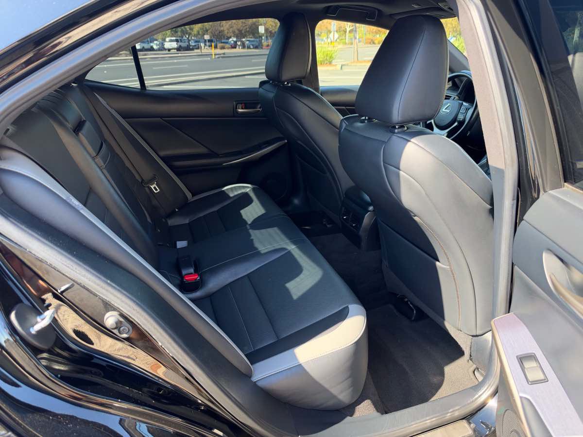 Used 2020 Lexus IS 300 F Sport w/ Blackline Edition RWD image 24