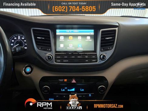 Used 2016 Hyundai Tucson Limited w/ Option Group 03 FWD image 15