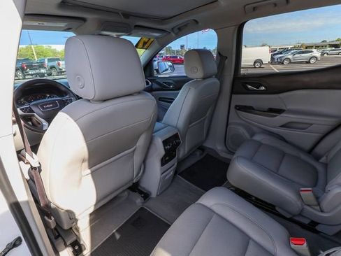 Used 2017 GMC Acadia SLT FWD image 27
