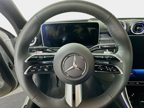 Used 2025 Mercedes-Benz C 300 4MATIC Sedan image 11