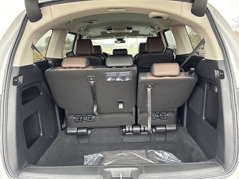 New 2026 Honda Odyssey Elite image 18