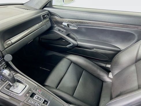 Certified 2015 Porsche 911 Turbo S AWD/4WD image 26
