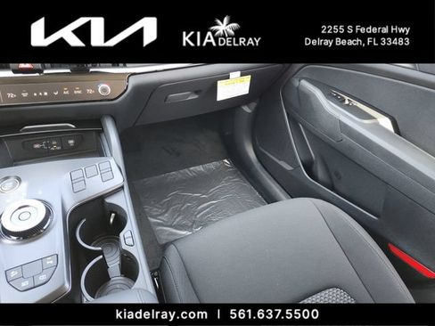 New 2026 Kia Sportage LX FWD image 14