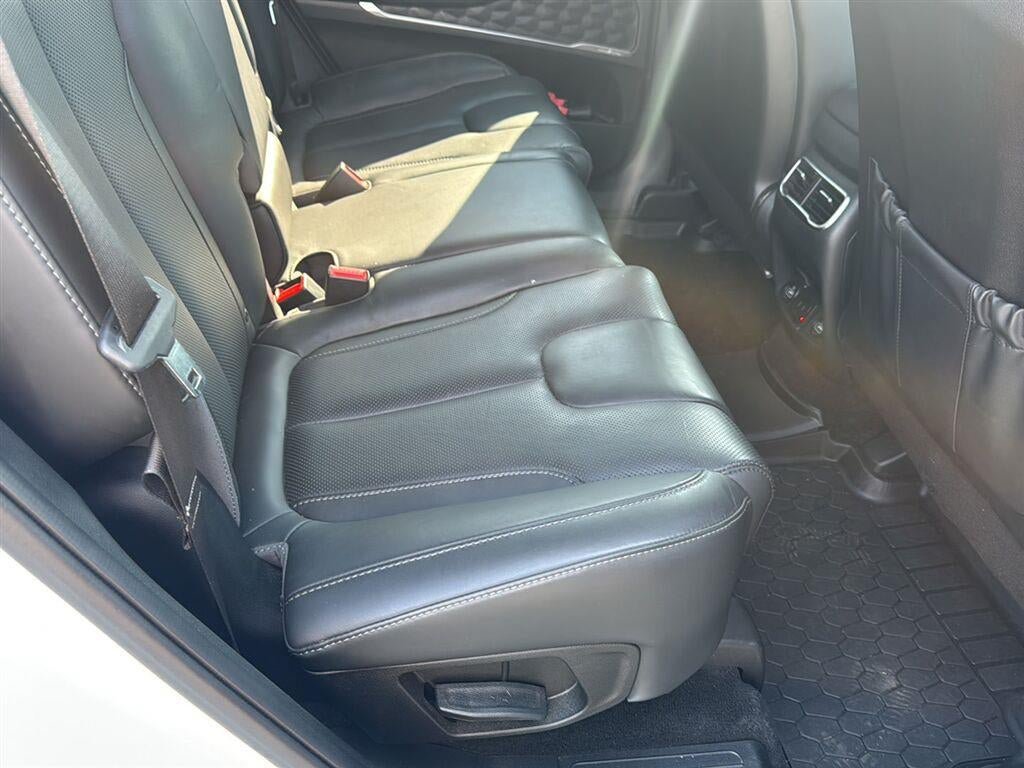 Used 2023 Hyundai Santa Fe Calligraphy FWD image 18