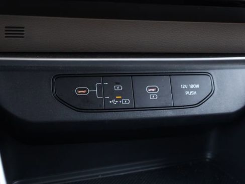 Certified 2025 Kia Carnival LXS image 21