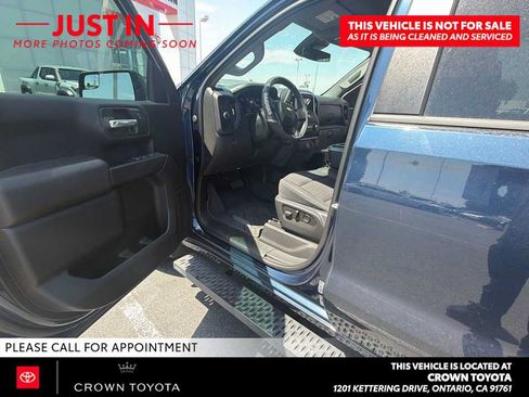 Used 2023 Chevrolet Silverado 1500 Custom w/ LPO, Dark Essentials Package RWD image 8