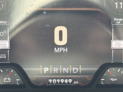 Used 2022 RAM 2500 Laramie AWD/4WD image 2