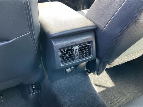 Used 2025 Toyota Camry SE FWD image 39