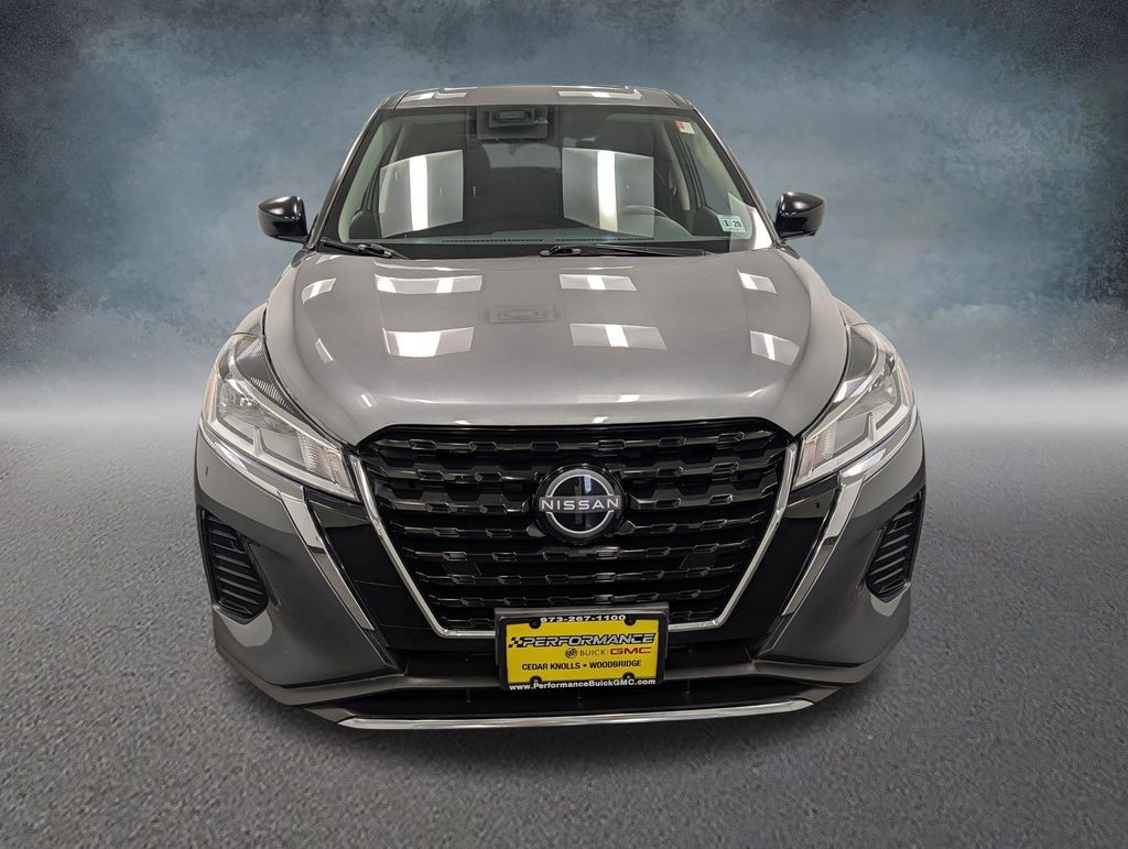 Used 2024 Nissan Kicks S FWD image 2