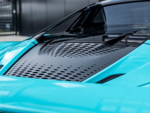 Used 2024 McLaren 750S Spider image 17