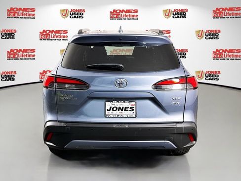 Certified 2024 Toyota Corolla Cross XLE w/ Convenience Package AWD/4WD image 15