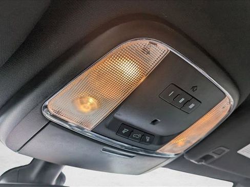 Used 2017 Jeep Grand Cherokee Limited image 13