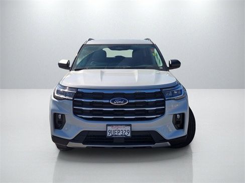 Certified 2025 Ford Explorer Active w/ Active Comfort Package image 2