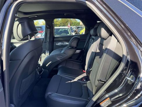 Used 2024 Genesis GV70 3.5T Sport image 12