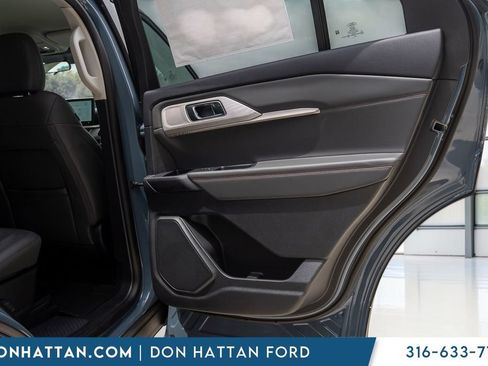 New 2026 Ford Explorer Active w/ Active Comfort Package AWD/4WD image 24