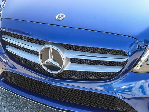 Used 2021 Mercedes-Benz C 300 Sedan image 6