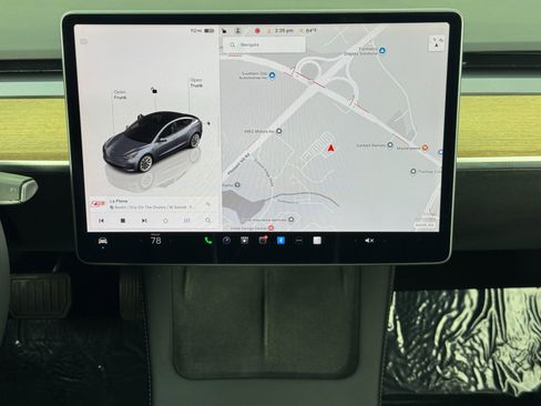 Used 2022 Tesla Model 3 image 21