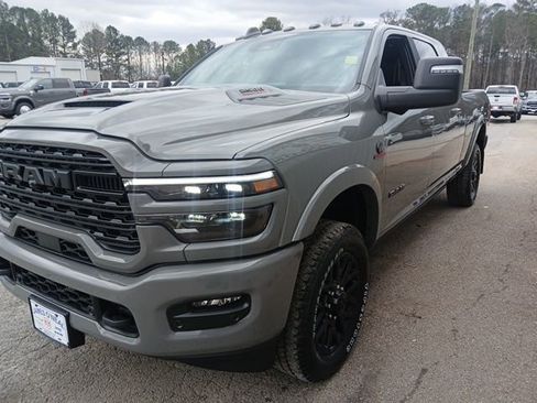 New 2026 RAM 2500 Limited image 17