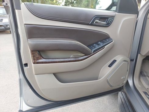 Used 2018 Chevrolet Tahoe LT w/ Luxury Package image 10