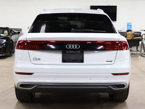 Used 2023 Audi Q8 Premium w/ Convenience Package image 4