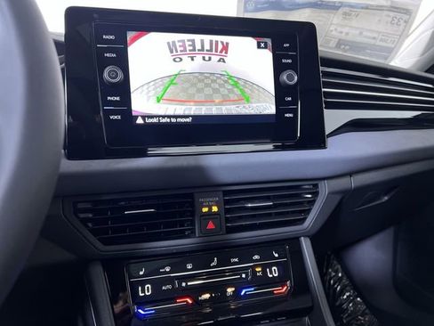 New 2026 Volkswagen Jetta SE image 17