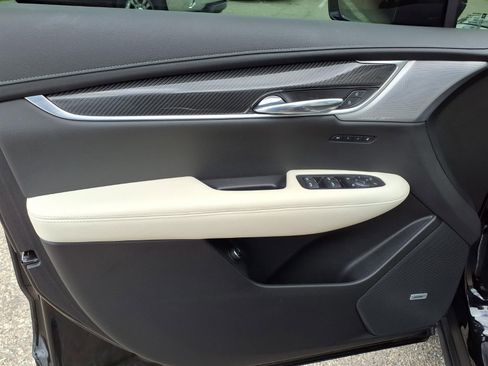 Used 2024 Cadillac XT6 Sport w/ LPO, Floor Liner Package AWD/4WD image 13