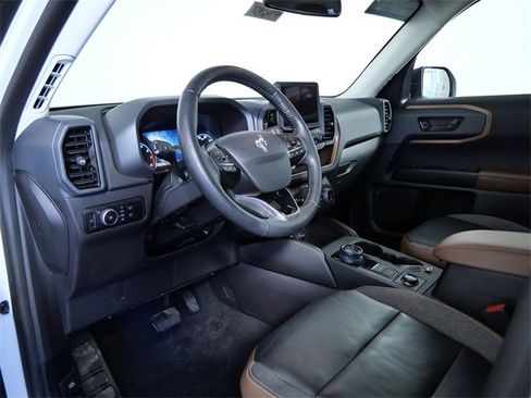 Certified 2023 Ford Bronco Sport Outer Banks w/ Tech Package image 16