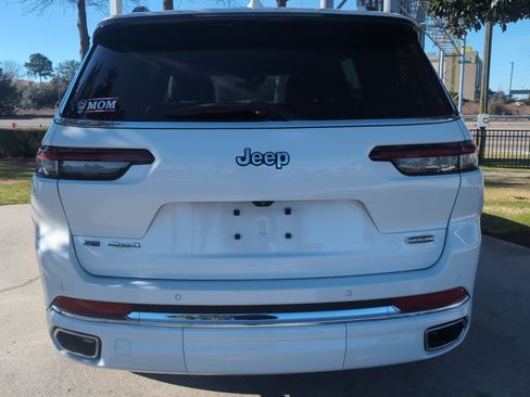 Used 2023 Jeep Grand Cherokee L Overland image 9