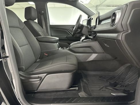 Used 2023 Chevrolet Colorado LT w/ LT Convenience Package AWD/4WD image 18
