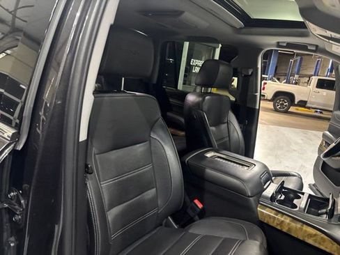 Used 2017 GMC Yukon Denali w/ Open Road Package AWD/4WD image 40