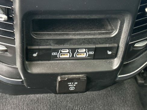 Used 2025 RAM 1500 Laramie AWD/4WD image 30