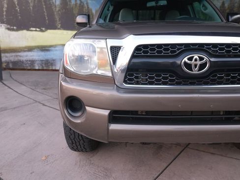 Used 2011 Toyota Tacoma PreRunner w/ SR5 Pkg #2 image 33