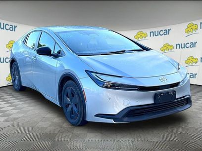Used 2023 Toyota Prius LE