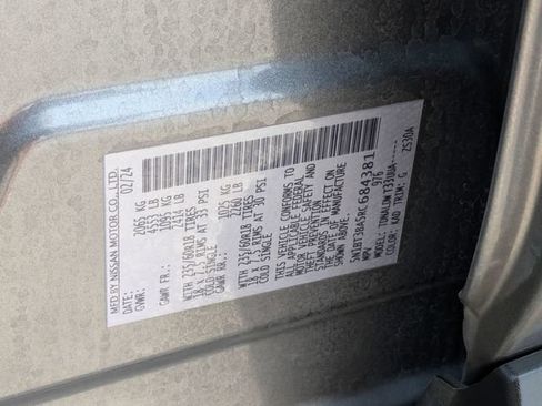 Used 2024 Nissan Rogue SV FWD image 27