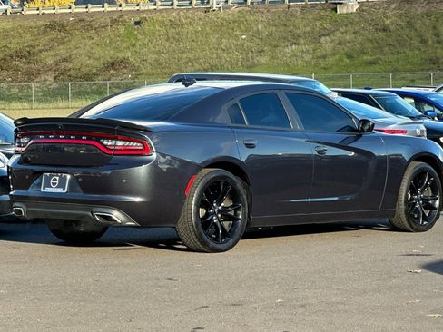 Used 2018 Dodge Charger SXT Plus w/ Quick Order Package 29J image 3