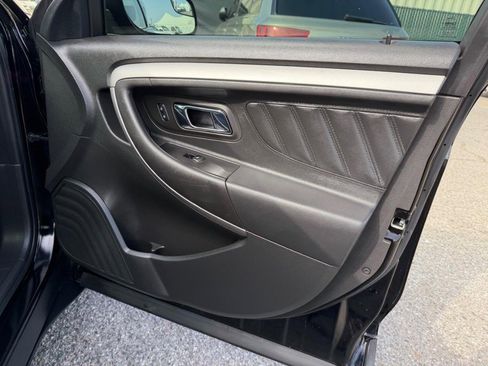 Used 2017 Ford Taurus SEL w/ Equipment Group 201A image 19