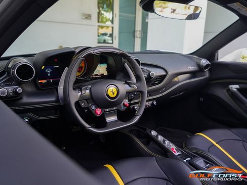 Used 2022 Ferrari F8 Tributo image 2