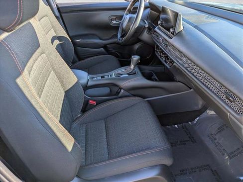 Used 2025 Honda HR-V Sport image 19