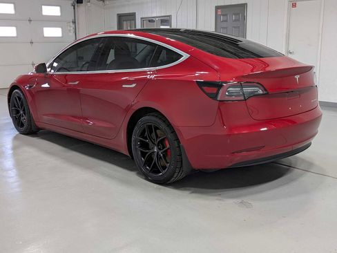 Used 2018 Tesla Model 3 Long Range image 10