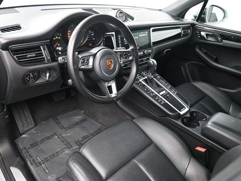 Used 2021 Porsche Macan S image 4