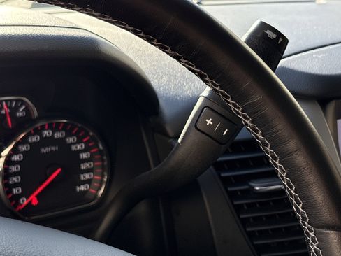 Used 2016 GMC Yukon XL SLT w/ Open Road Package image 26