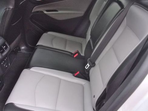 Used 2020 Chevrolet Equinox Premier AWD/4WD image 27