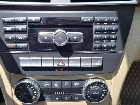Used 2014 Mercedes-Benz C 250 Coupe image 23